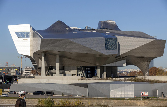 Le Musée des Confluences par Coop Himmelb(l)au.