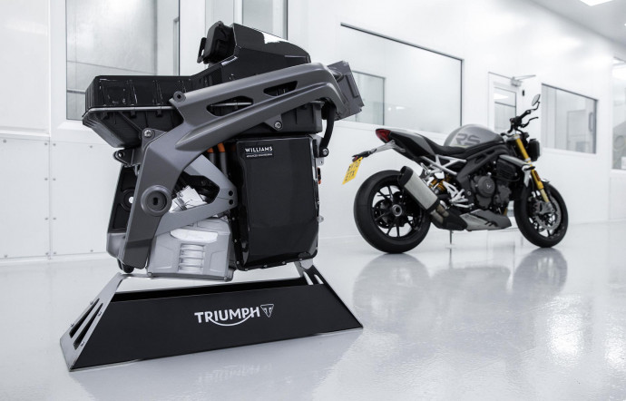triumph-te-1-moto-electrique-insert-04