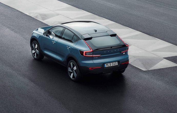 volvo-c40-recharge-voiture-electrique-suv-insert-05