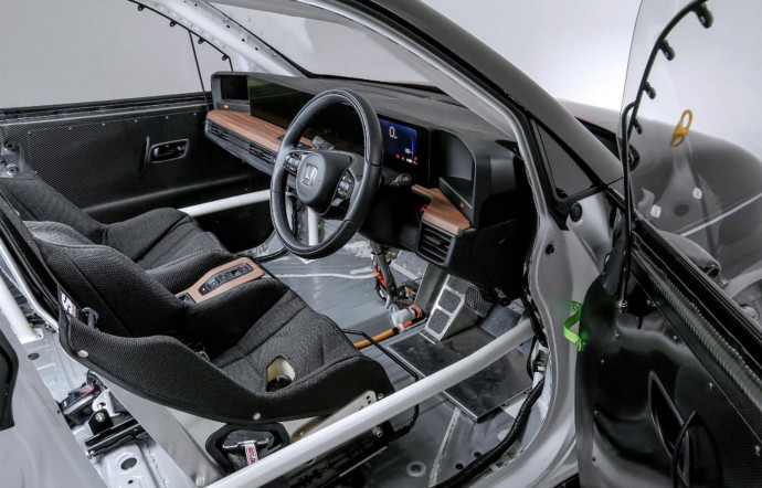 honda-e-drag-citadine-electrique-sportive-insert-04