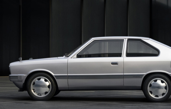hyundai-pony-restomod-concept-2021-insert-03