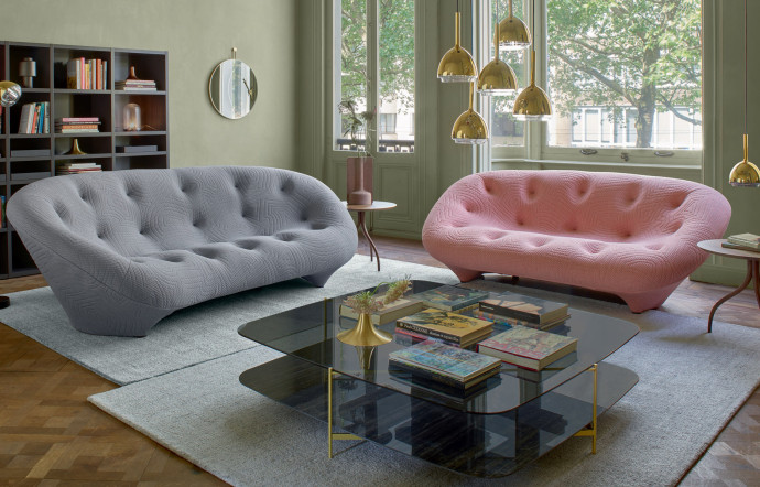 Ronan et Erwan Bouroullec, icônes de la scène contemporaine, ont signé le canapé Ploum (Ligne Roset).