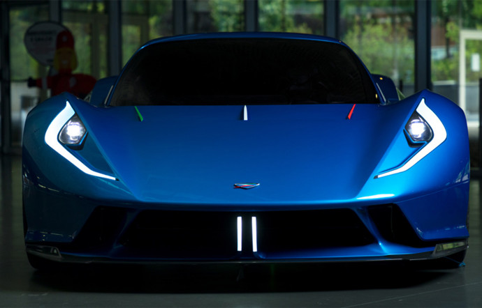 estrema-fulminea-voiture-electrique-supercar-italie-insert-01