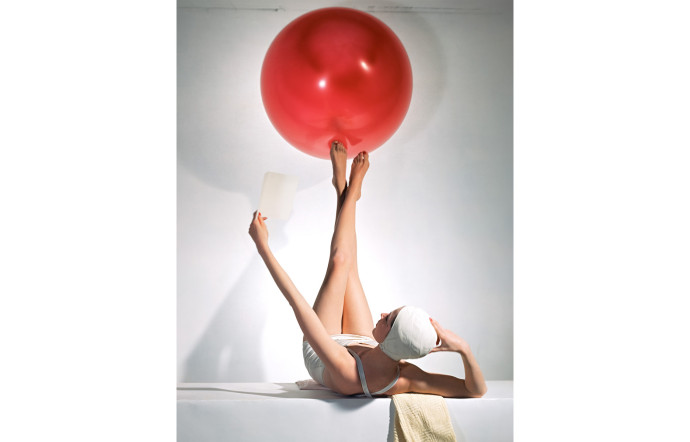 AMERICAN VOGUE COVER, 15 MAY 1941, HORST P. HORST. – 5 expos photo avant l’été