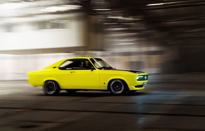 opel-manta-gse-elektromod-voiture-electrique-concept-car-neo-retro-restomod-insert-01