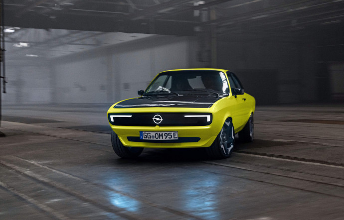 opel-manta-gse-elektromod-voiture-electrique-concept-car-neo-retro-restomod-insert-02