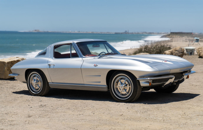 Chevrolet Corvette Split-Window Coupe, 1963, estimée entre 150 000 et 180 000 $.