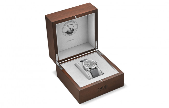 oris-holstein-edition-2021-montre-big-crown-edition-limitee-insert-05