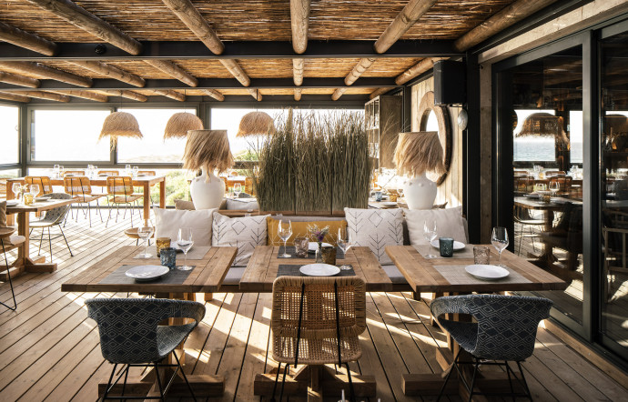 Praia do Carvalhal, 7570-782. Tél. +351 269 249 540. sublimecomportabeachclub.pt – Nos restos au Portugal pour l’été 2021