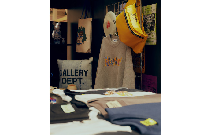 Super Mart sur Mr Porter.