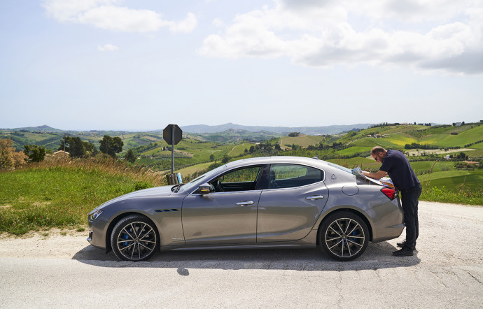 italie marches road trip maserati ghibli hybrid - the good life