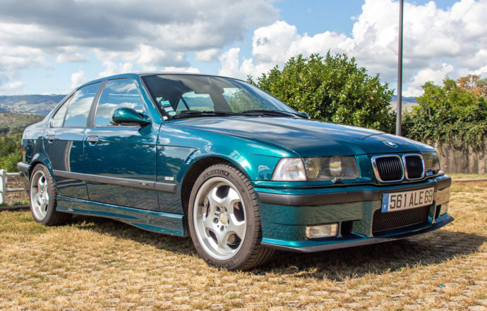 Une BMW M3 e36 3.2, modèle qui a le vent en poupe ces derniers mois sur Benzin.
