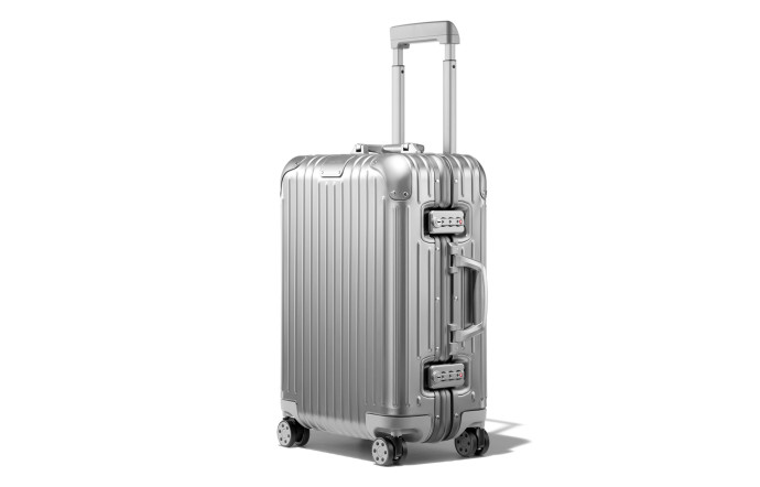 À partir de 890 €.