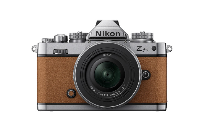 Nikon, 1 099 €.