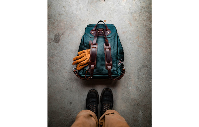 Sac à dos Bleu de Chauffe en cuir végétal.