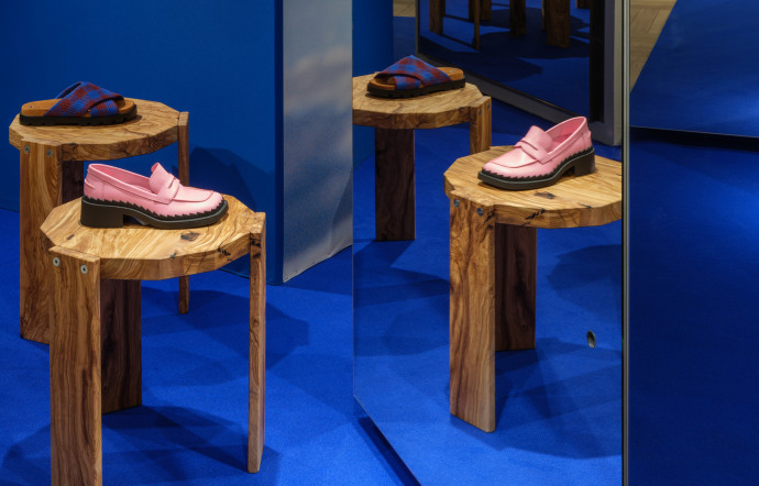 Jorge Penadès habille le pop-up store Camper aux Galeries Lafayette jusqu’au 2 mai.