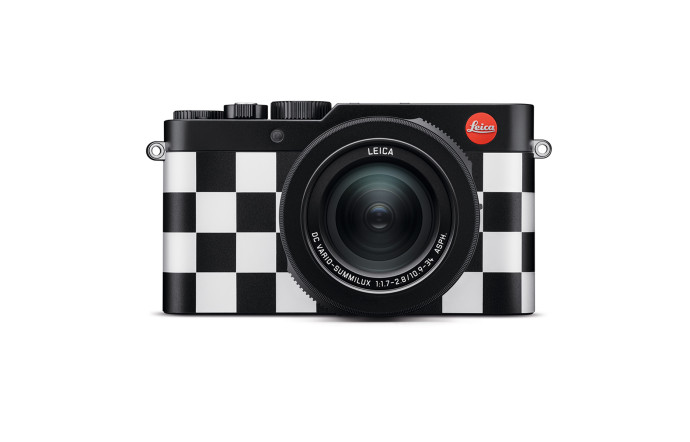 Leica, 1 495 €.