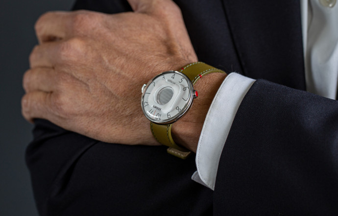 Montre Klokers Minim jeux de lumière et look rétro Klok-08 Minim - the good life