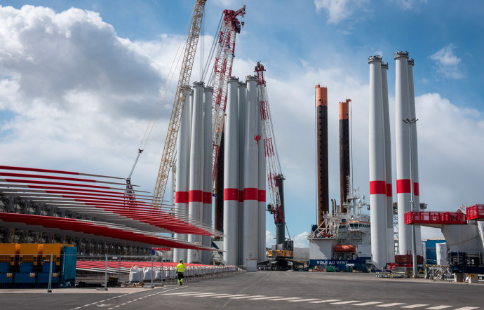 Parc éolien en mer de Saint-Nazaire, pole logistique.