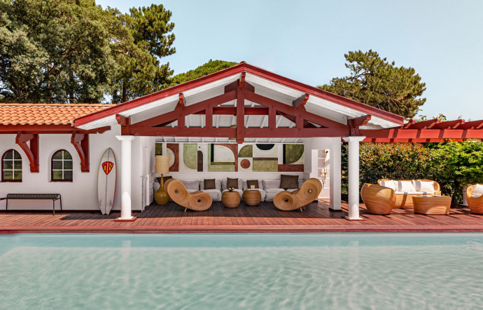 Les Bords du lac, à Hossegor, est une demeure basco‑landaise.