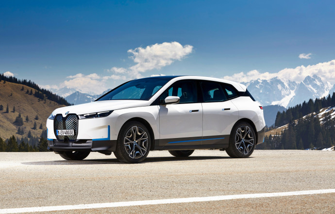 La BMW iX xDrive 40.