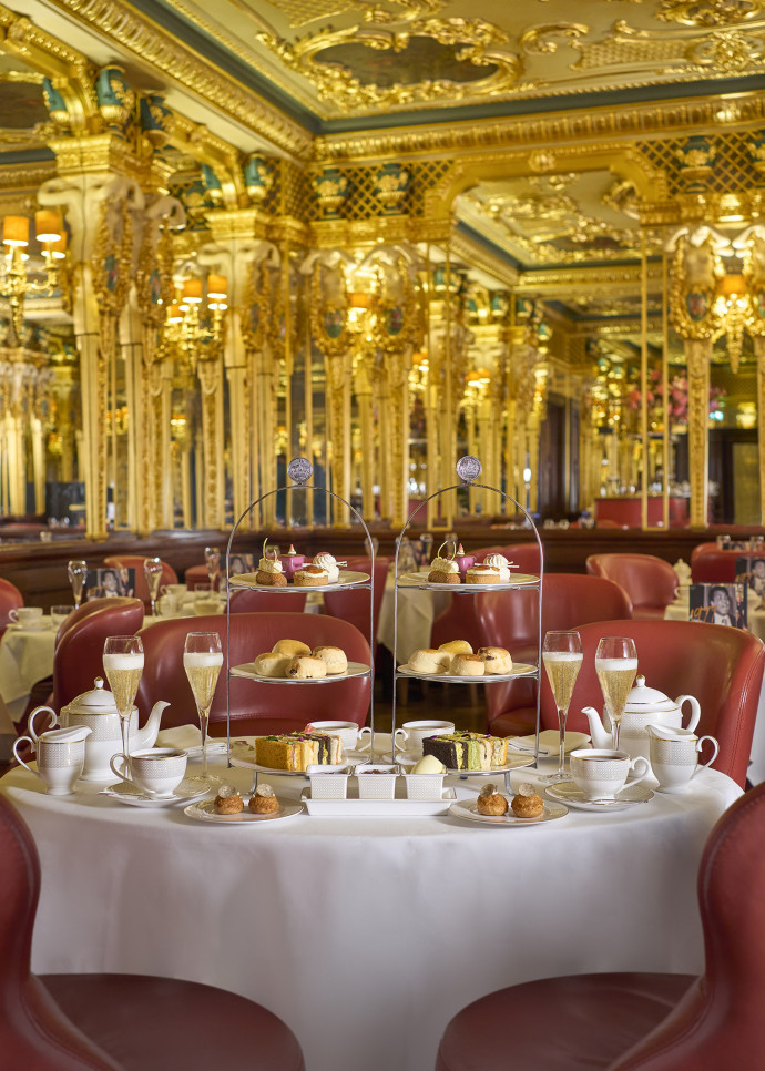Sacrosaint tea time au lounge Oscar Wilde de l’hôtel !