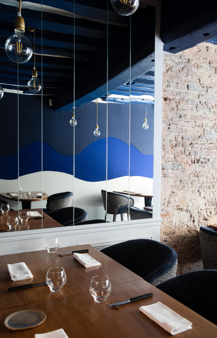 Le décor de Source est à l’image de son assiette : dédié au détail et au meilleur.