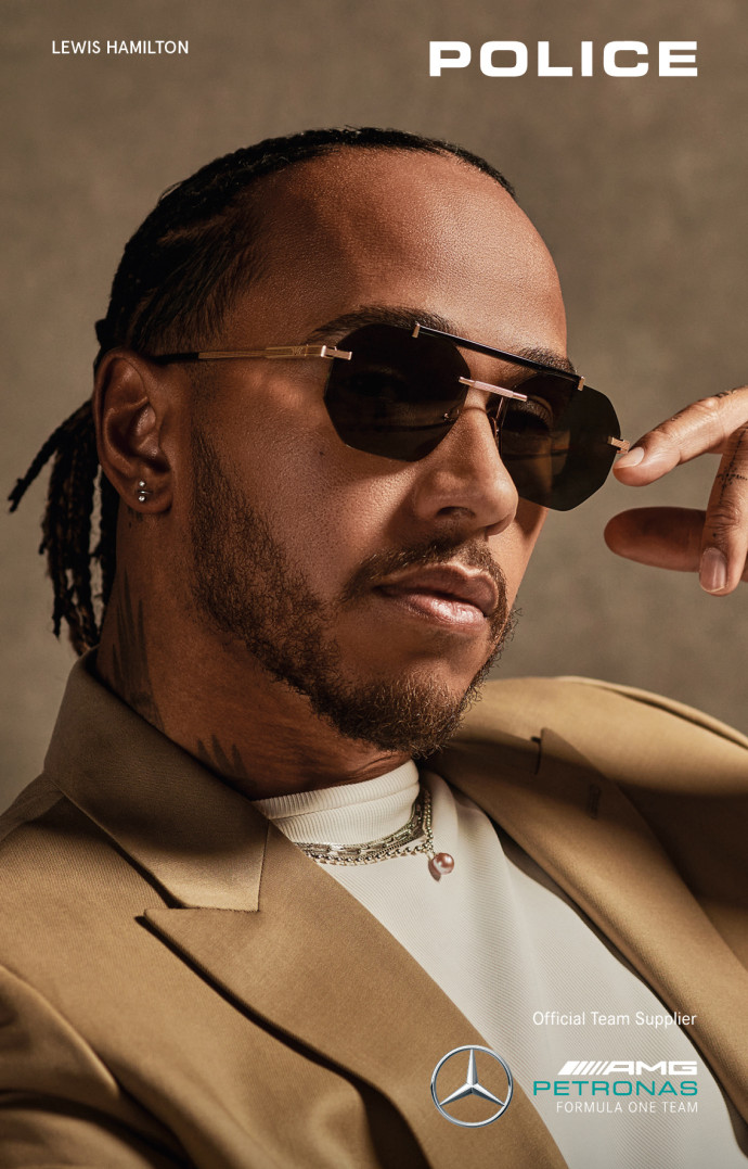 Lewis Hamilton pour Police.