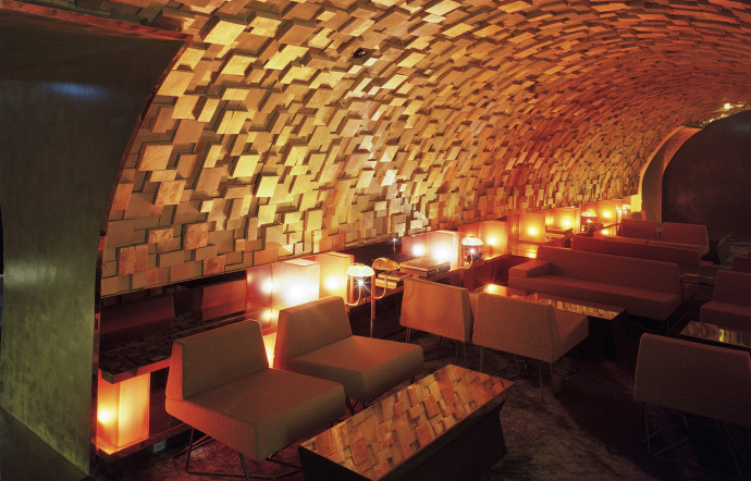 Le plafond constellé du Silencio.