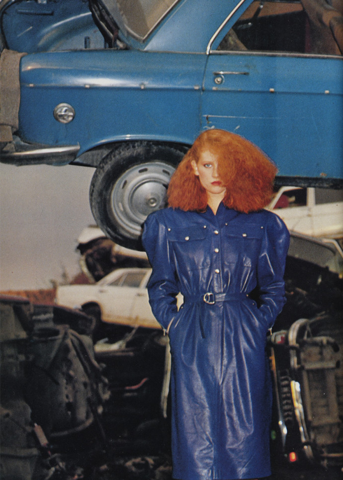 Robe en cuir, collection prêt-à-porter printemps-été 79, Claude Montana.