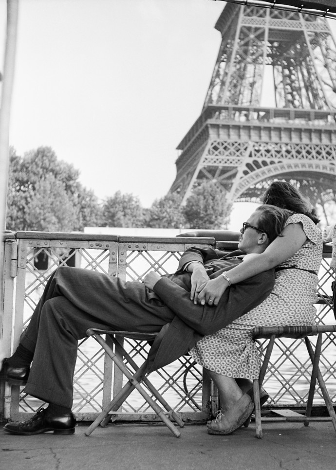 Le Bateau-mouche, Paris, 1940.