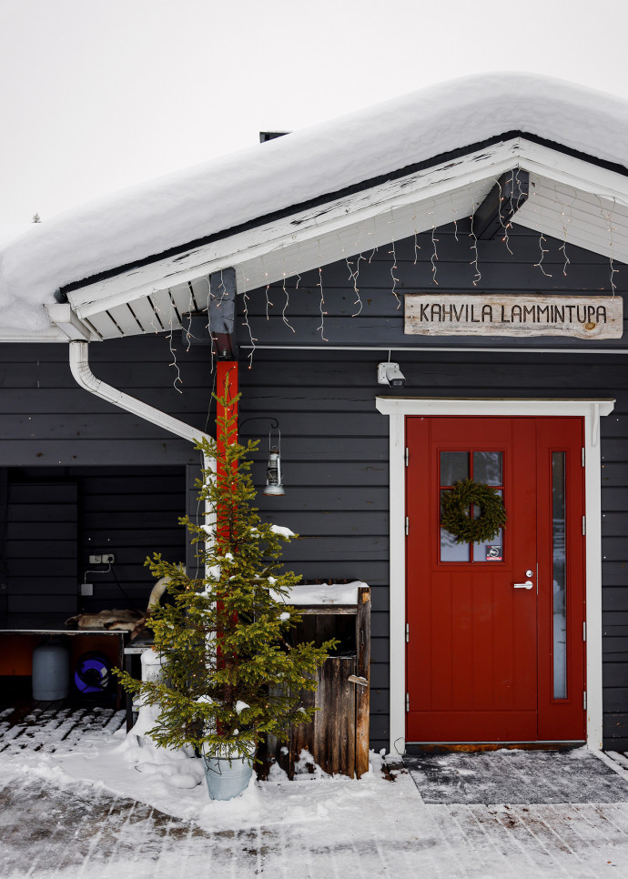 A l’entrée du petit café de Lammintupa.