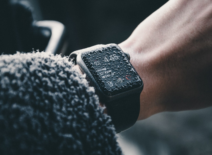montre-connectee-pour-ado-resistance-eau