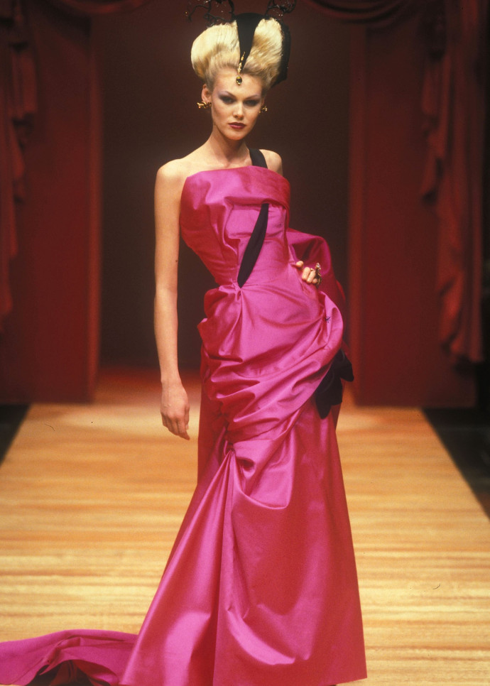 Christian Lacroix, robe, haute couture Automne-Hiver 1997, collection « My House » (collection anniversaire des 10 ans de la maison Lacroix). Archives Christian Lacroix.