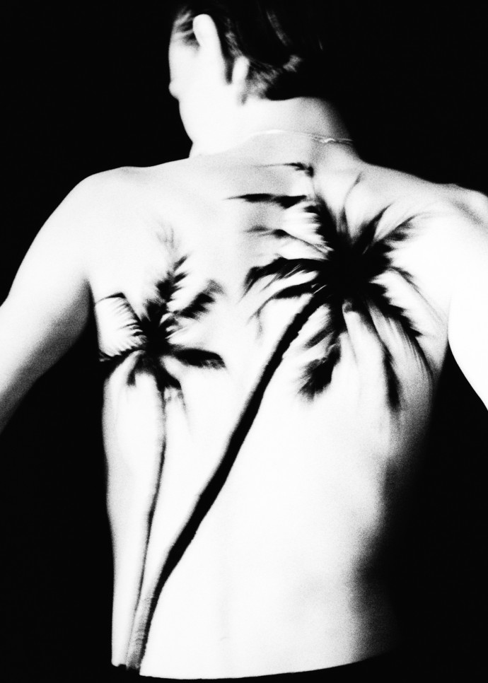 Raf Simons, extrait du catalogue de la collection Prêt-à-porter Printemps-été 1997. Photo Ronald Stoops.