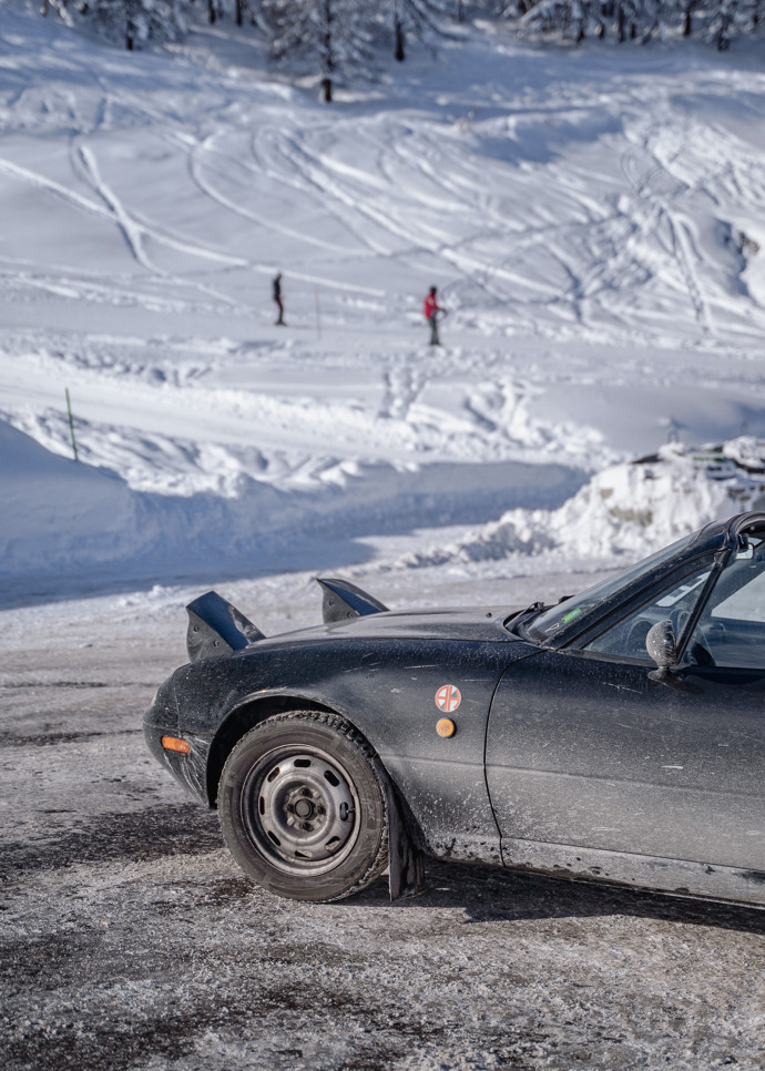 Notre défi : Paris-Val d’Isère en cabriolet des années 90.