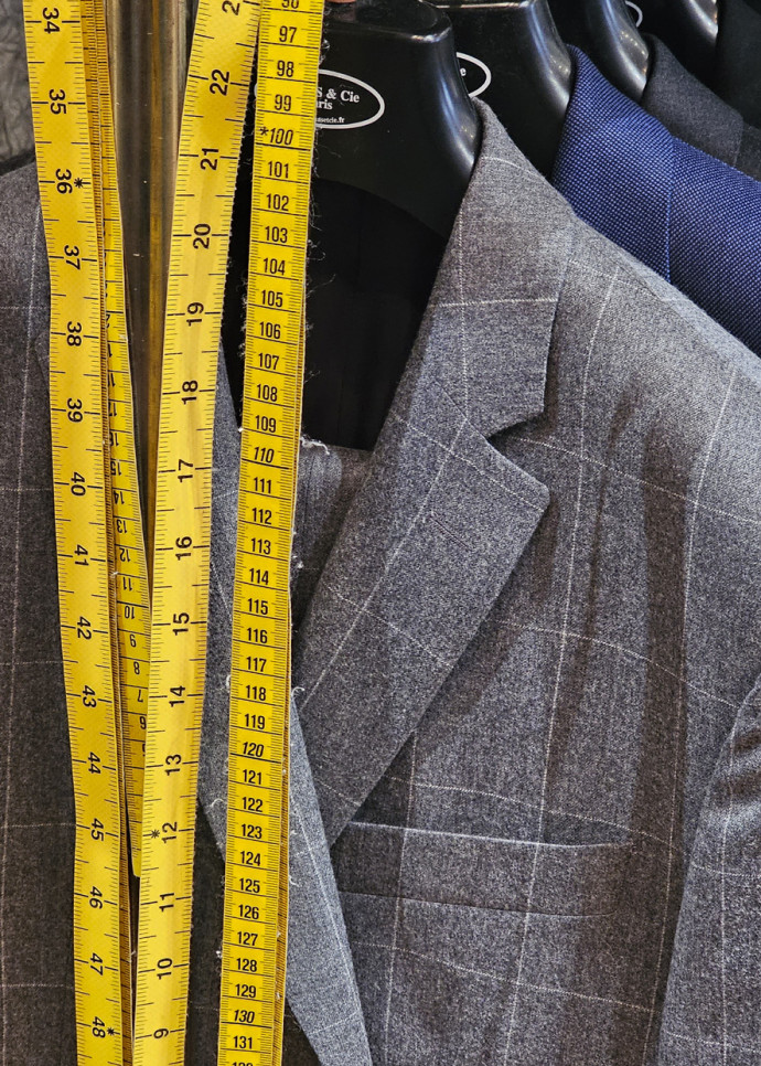 Au début des années 2000, l’Association Formation Tailleur a relancé la formation aux techniques traditionnelles jusqu’à sa fermeture en 2018.