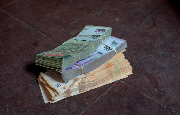 Les transactions clandestines font de l’Argentine, traumatisée par les crises récurrentes, le pays thésaurisant le plus de billets verts, 2023 - The Good Life