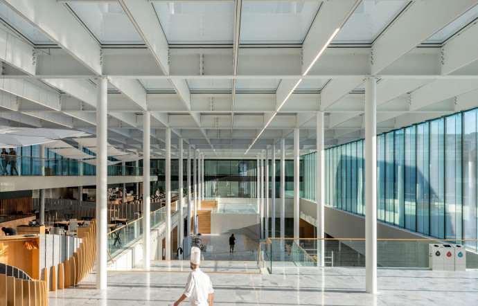 Fondée en 1893 au bord du lac Léman, l’EHL Hospitality Business School est devenue business-school internationale, 2023 - The Good Life