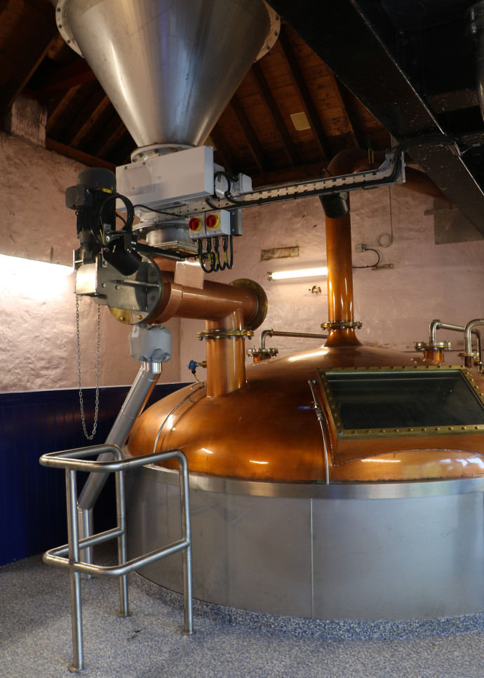 7 opérateurs s’occupent de toutes les phases du processus de production.