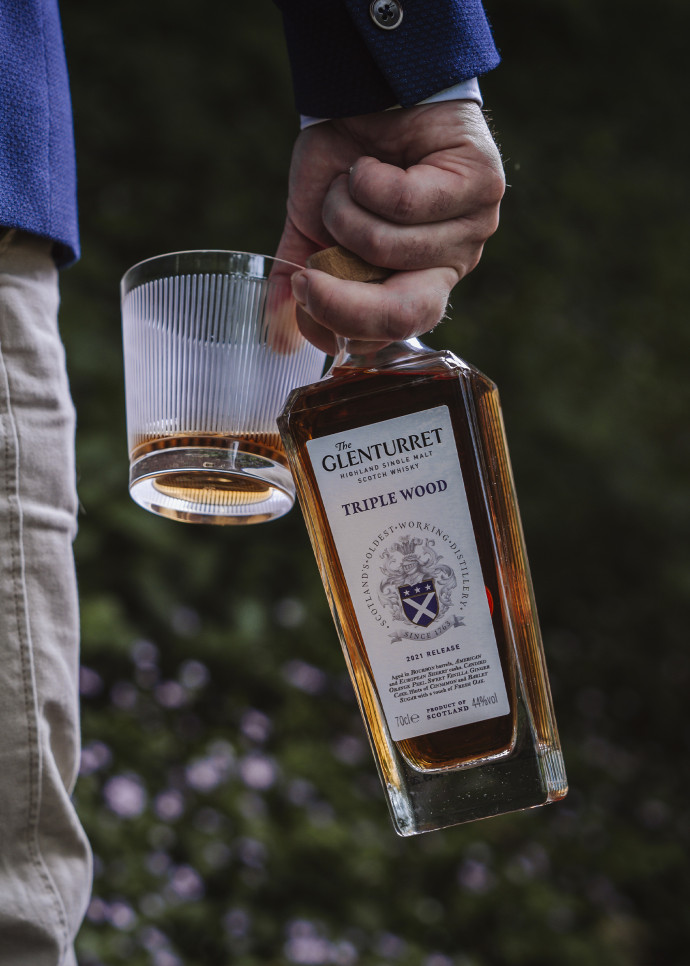 Chez The Glenturret, la distillation prend longtemps, afin d’en tirer le maximum de notes fruités.