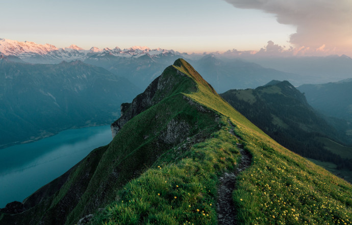 Carl F. Bucherer a demandé au photographe Hannes Becker de capturer l’essence même des cinq couleurs de ses montres en Suisse, 2023 - The Good Life