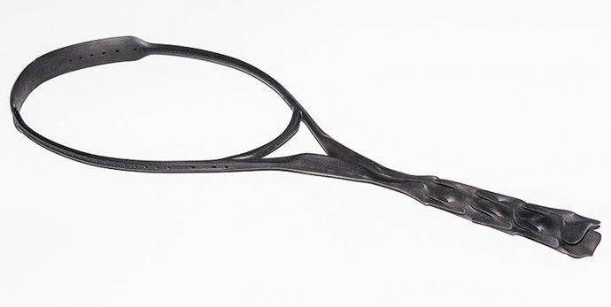 La première raquette imprimée en 3D, d’un seul bloc.