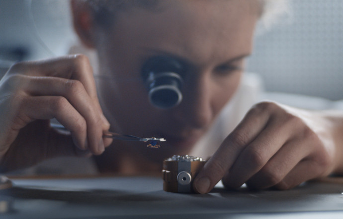 Longtemps monopole de Swatch Group, la maîtrise du spiral a fait l’objet de recherches approfondies pour obtenir une alternative au métal, 2023 - The Good Life