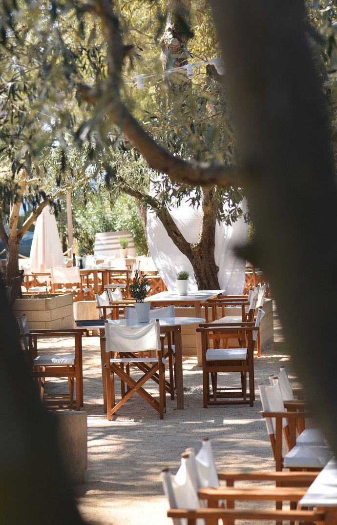 Café Léoube.