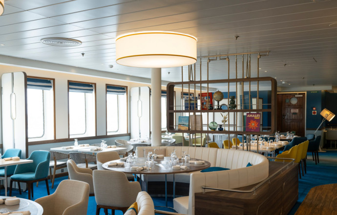 Le restaurant du Club Med 2.