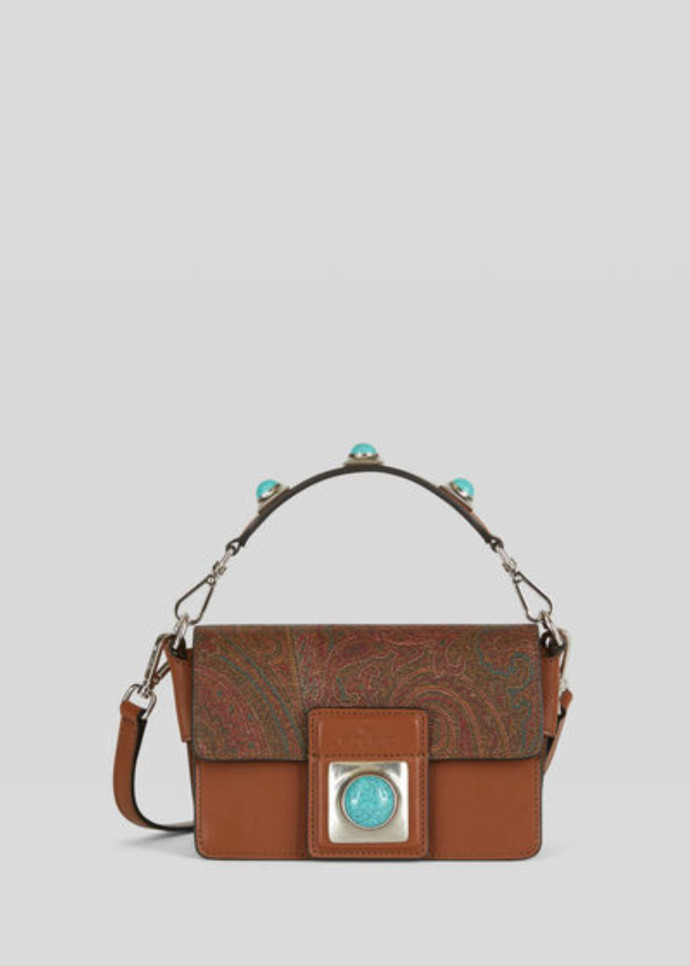 L’un des sacs de la marque Etro.