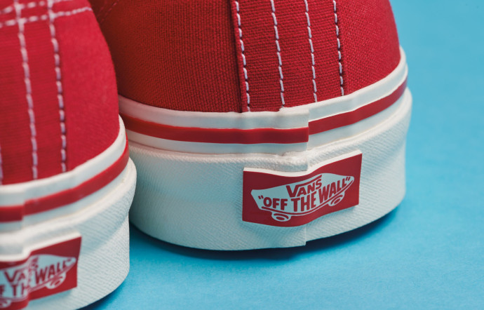 Conçue pour toute la famille au milieu des années 60, la Vans est devenue une sneaker passe‑partout que l’on enfile l’été sans réfléchir, 2023 - TGL