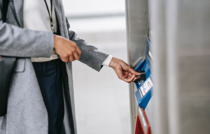 En travaillant depuis leur cloud interne, les établissements bancaires conservent ainsi la main sur leurs données et développent leur solution grâce à des outils open source.