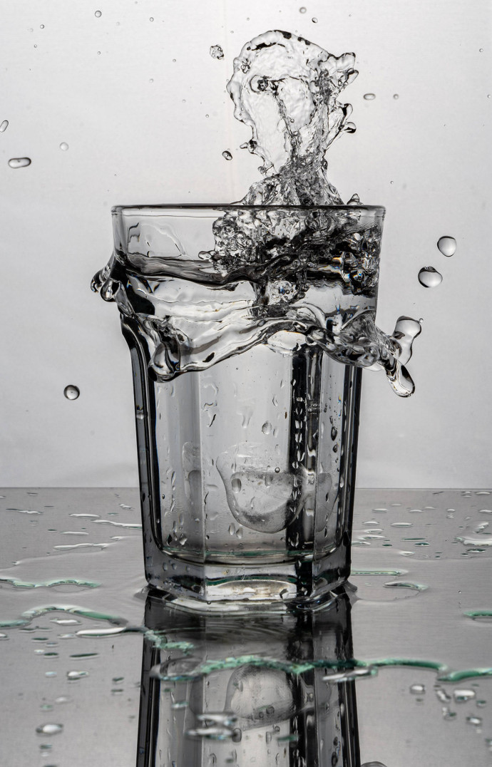 Boire de l’eau plutôt que de l’alcool ? Oui, mais pas que…